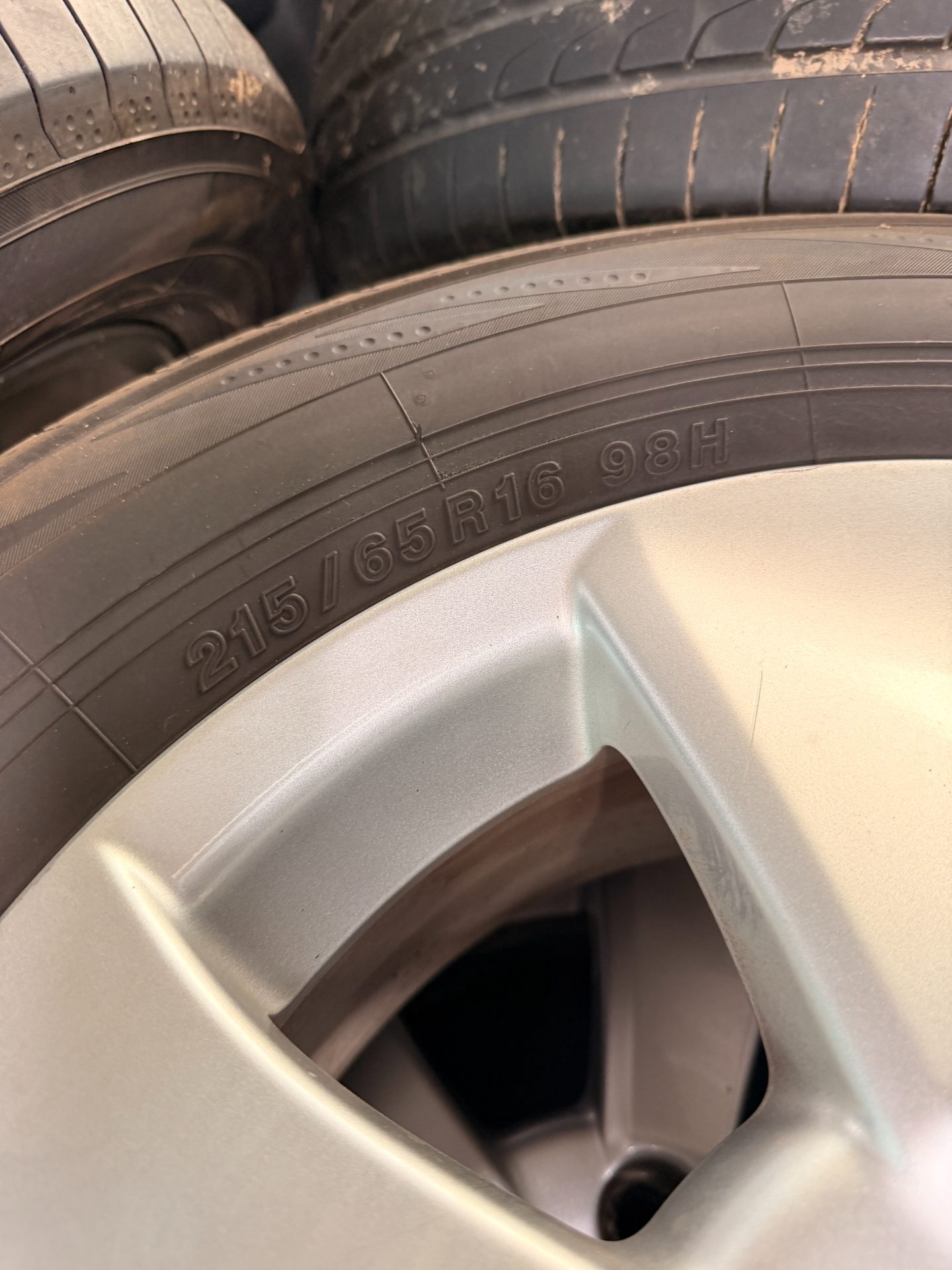 トヨタ アルファード　４WD 写真40