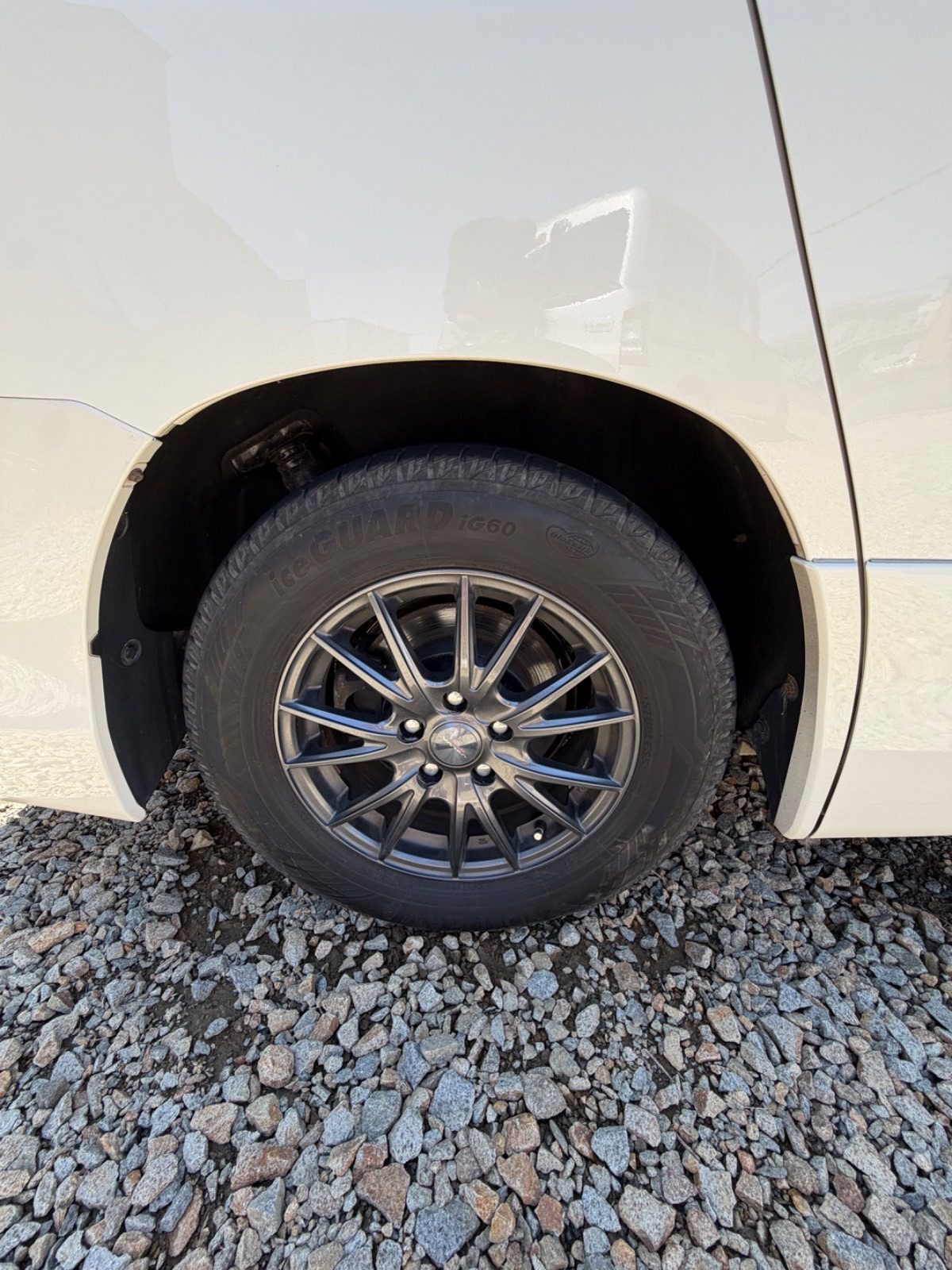 トヨタ アルファード　４WD 写真32