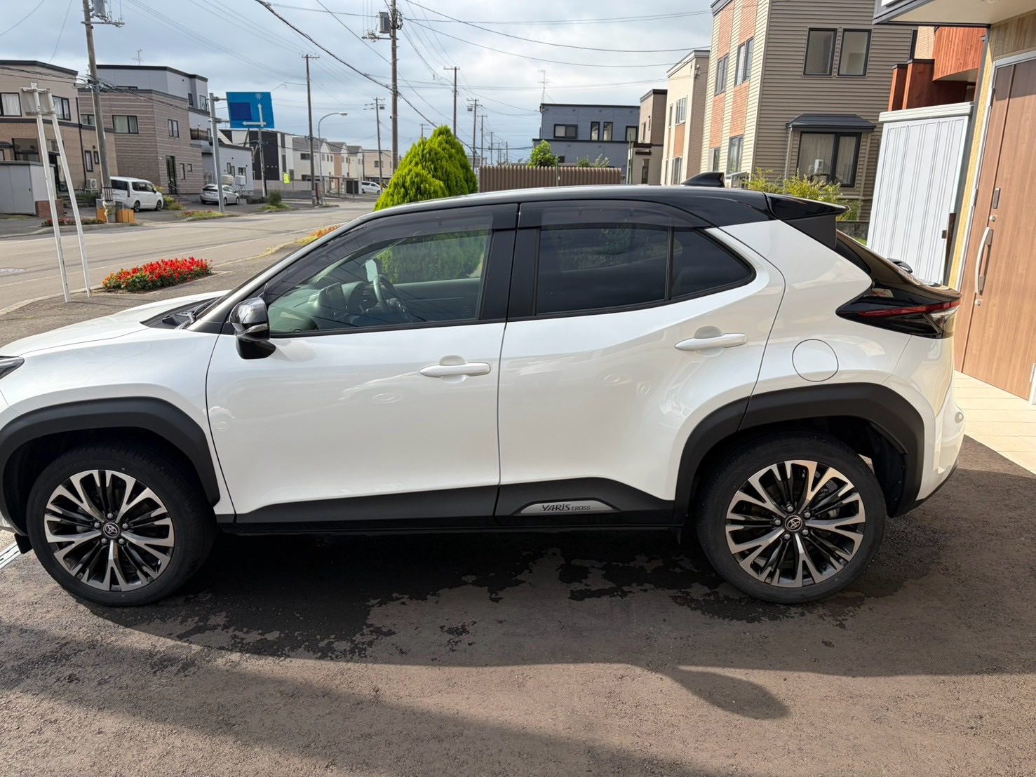 トヨタ ヤリスクロス　ハイブリッド 4WD 写真5
